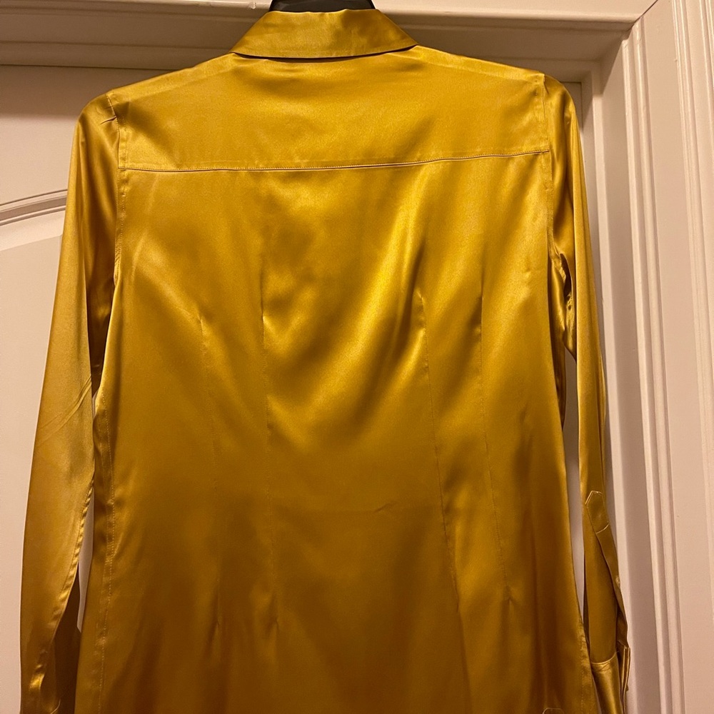 Antonio Melani premium silk Blouse.